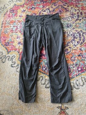Arc'teryx Men's Gray Light Weight Pants